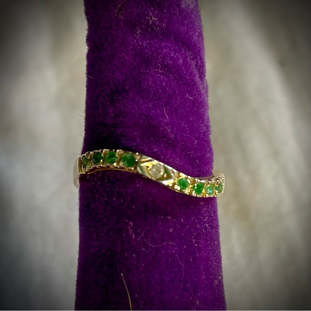 14K Yellow Gold Wave Ring with Gemstones